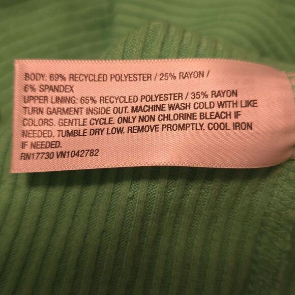 New Ingrid + Isabel Women's Size M Green‎ Empire Waist Long Sleeve Top - Picture 9 of 9